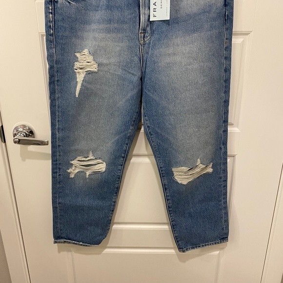 Frame Le Stevie Women's Crop Jeans. Distressed. Blue. Size 29. Streewear. Cute - Picture 6 of 13